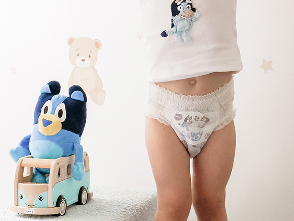 Thumbnail for Unique Contoured Absorbent Pad